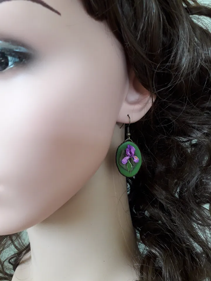 Leather set jewelry Irises for her, Leather earrings and pendant