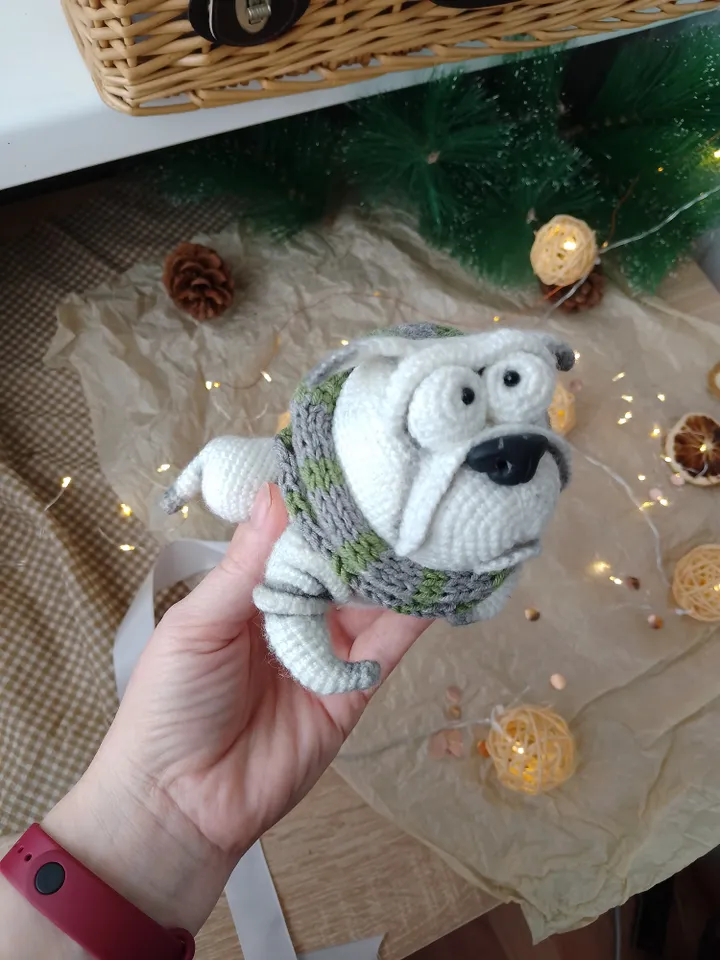White pug interior toy. Big stuffed animal gifts for dog lover. Stuffed pug toy