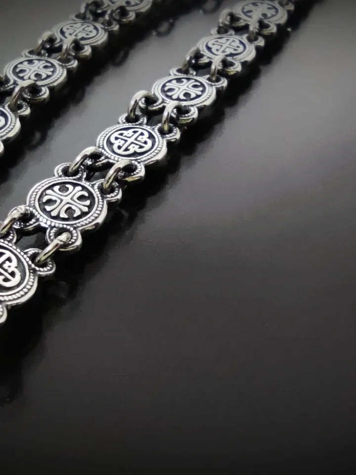 Beautiful chain or bracelet