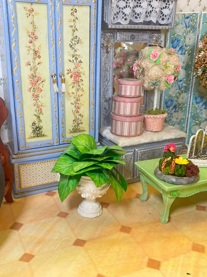 Plants in a flowerpot for a dollhouse. Dollhouse miniature. 1:12. handmade.