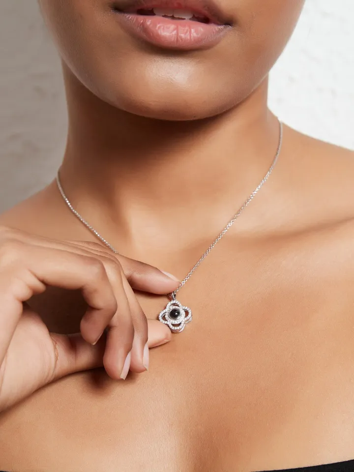 PERIMADE 4-Leaf Clover Projection Necklace • Personalized Picture Inside Pendant • Minimalist Pet Memorial Jewelry • Trendy Best Friend Gift