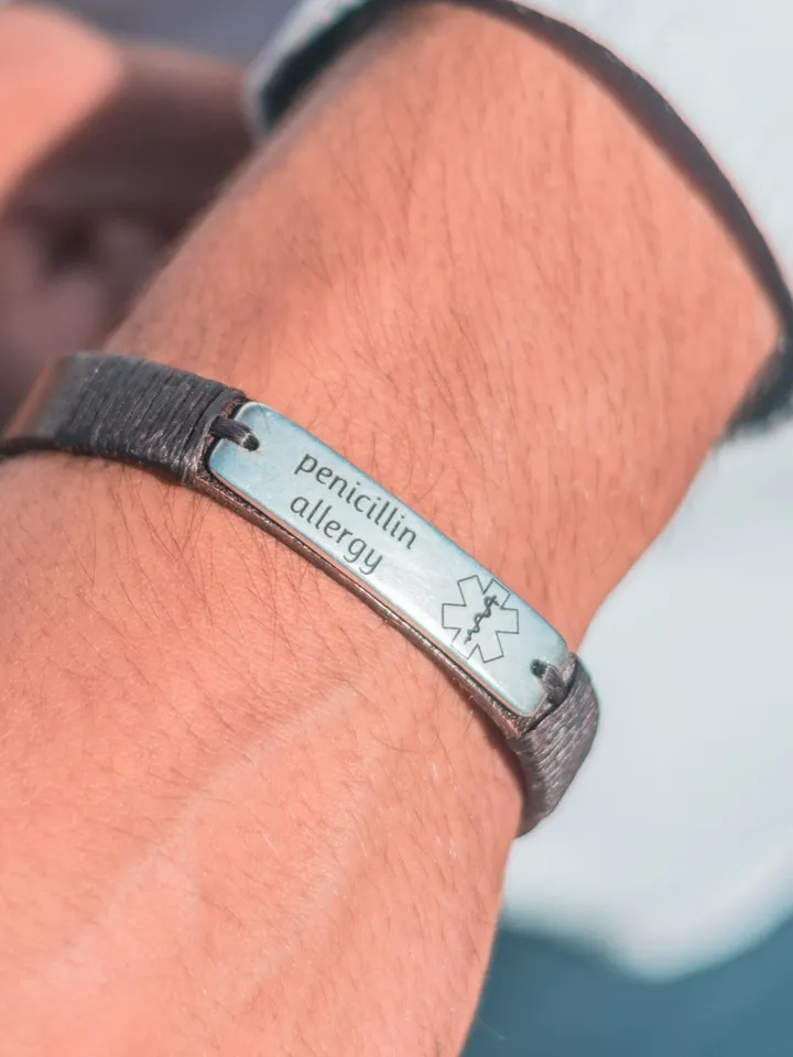 Penicillin Allergy Bracelet, Diabetic PTSD Pace Maker Epilepsy Autism Emergency Alert Bracelet, Christmas bracelet for Men, Women and Kids
