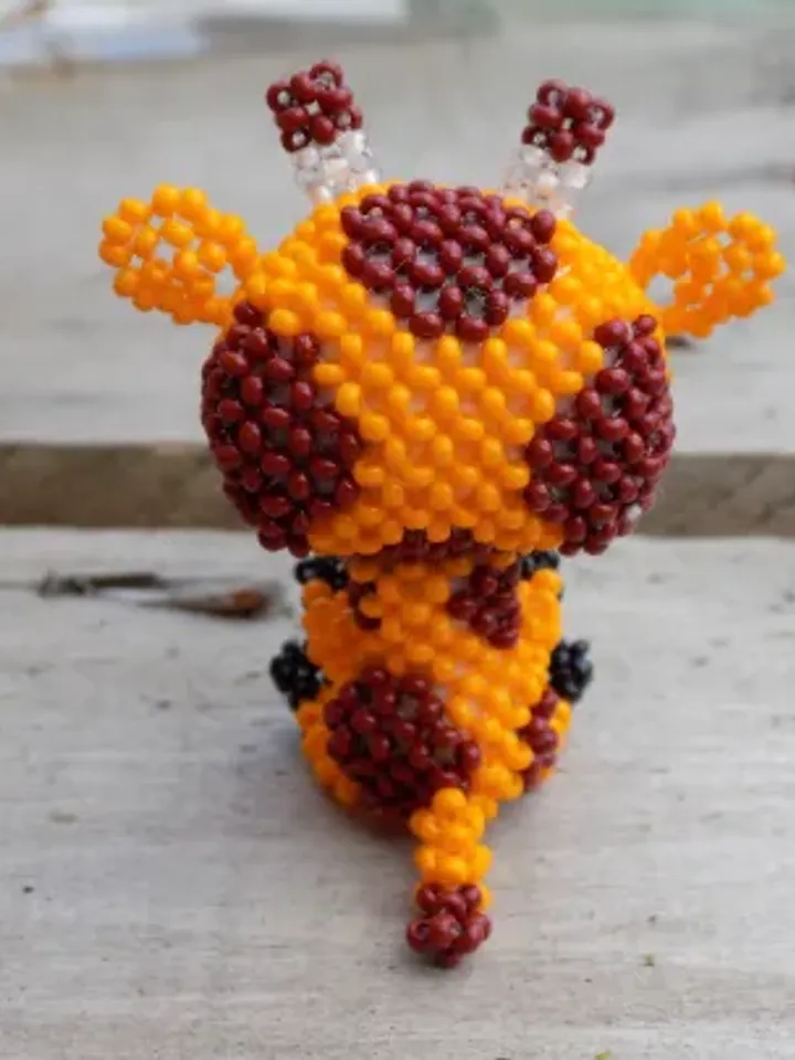 Beaded giraffe Animal figurines Toys giraffe Small giraffe Cute little