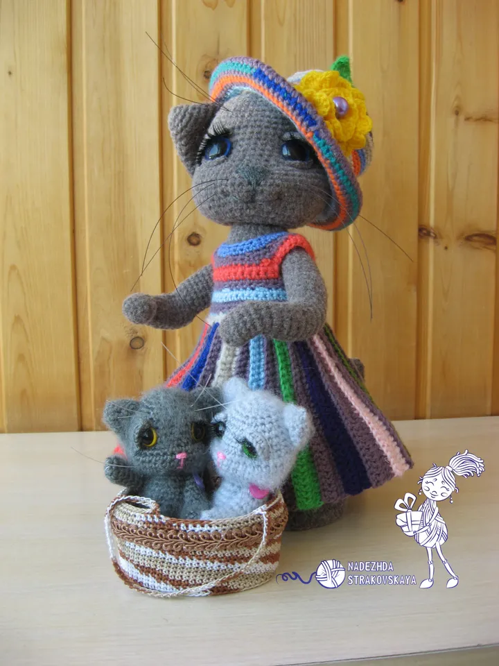 Tutorials: Mommy Cat and cute kittens in basket crochet pattern 3 in 1*
