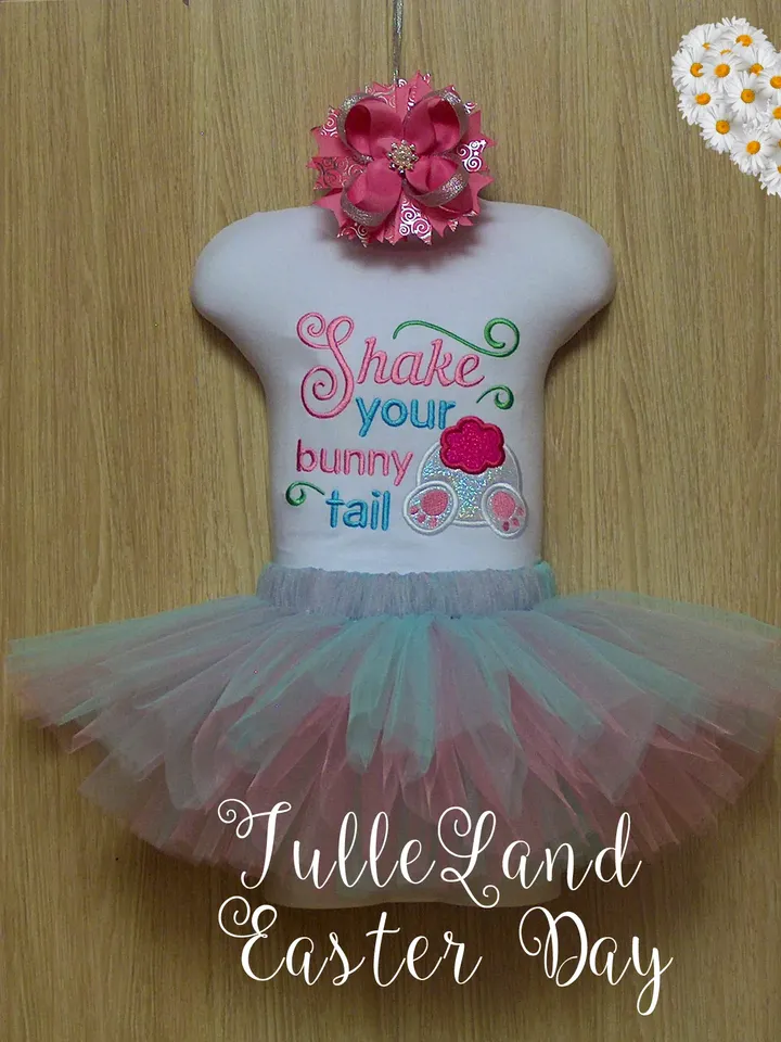 Cute Easter Bunny Rabbit Shake Your Bunny Tail Design applique for Machine Embroidery