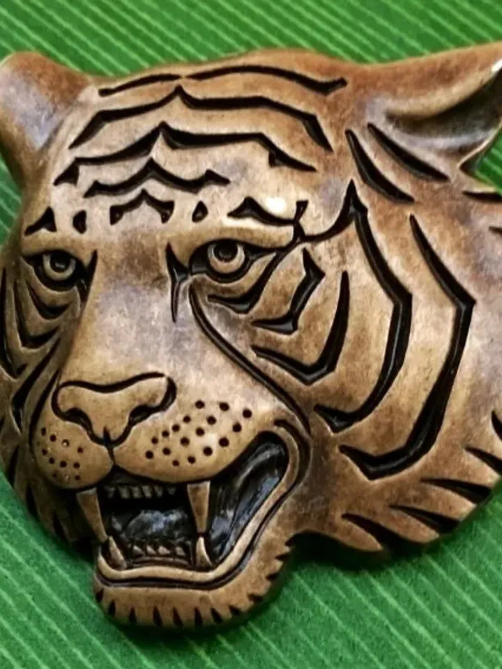 Carved Tiger Bronze Effect - Brooch - Tiger Brooch - Tiger King - Year of the Tiger 2022 - Joe Exotic - Chinese New Year - Glitter Paradise®