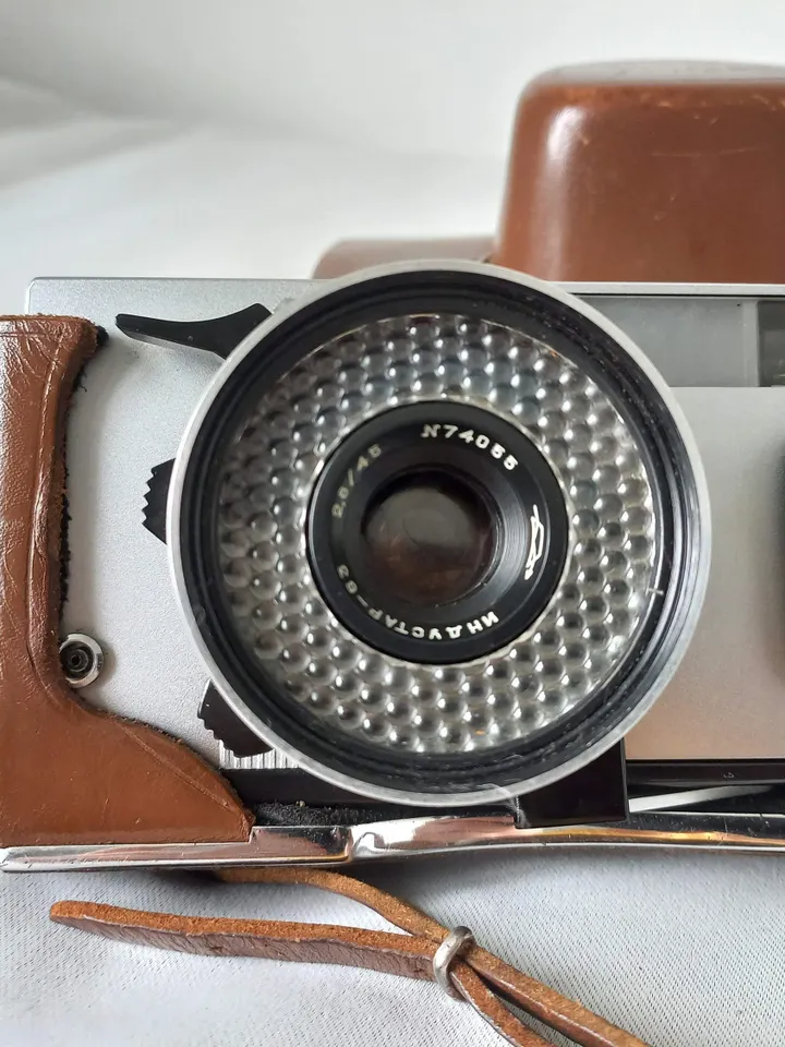 Zorki 10 Rangefinder Semi-Automatic Camera with Fixed Lens Industar-63 2,8/45 and Leather Case