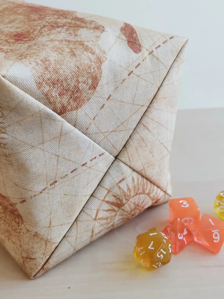 Large dice bag with pockets for 150-200 dice Old map