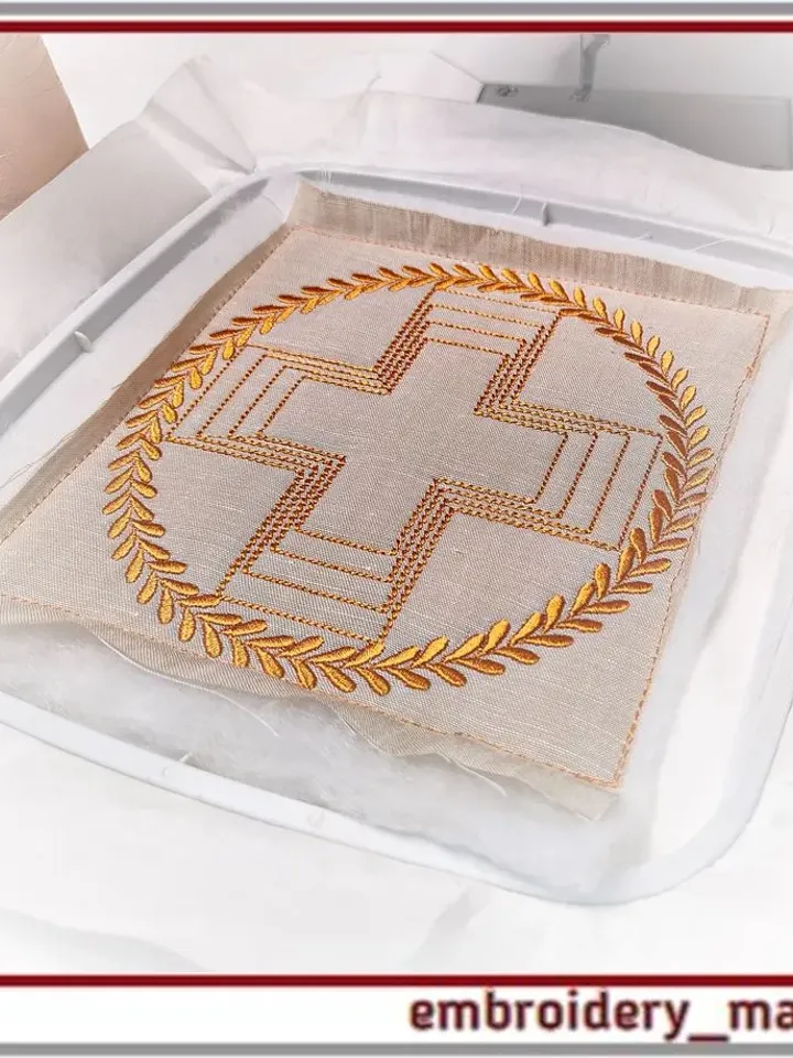 Quilt block 19 Cross in a wreath Machine embroidery design 6 sizes