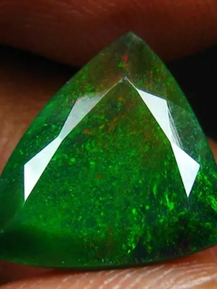 3.30 Ct Unique 3D Broad Flash Pattern 100% Natural Welo Black Opal From Ethiopia