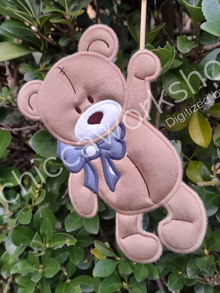 ITH Ghirlanda Orsetto con ombrello - Ricamo a macchina con tutorial