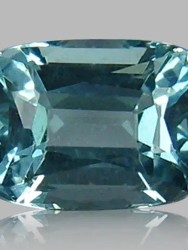 1.30 ct Wonderful Fire Sparkling 100 % Natural Blue Green Apatite Gemstone