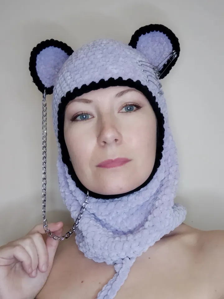 Pastel goth balaclava crochet Fluffy bear balaclava with chain Teens trendy balaclava Crazy bear balaclava hsnd knit