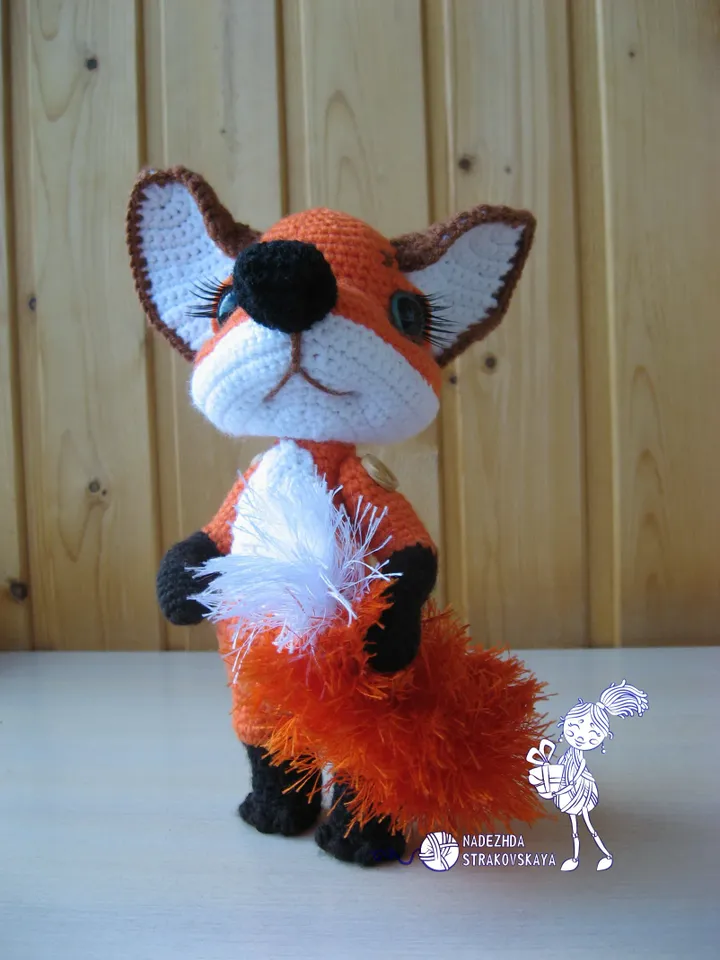 TUTORIAL: Foxy Charlotte crochet pattern*