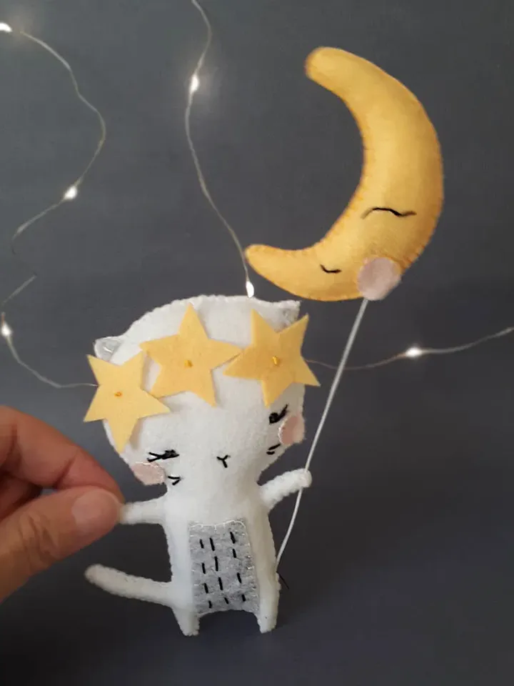 Cat Christmas ornament pattern, white cat stuffed animals and plushies patterns , moon and stars felt pattern