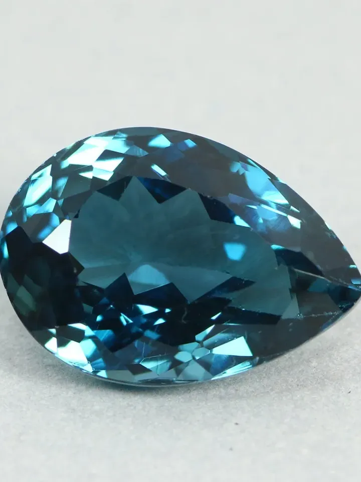 5.74 CT Ultra Rare VIP Quality 100% Natural London Blue Topaz from Brazil