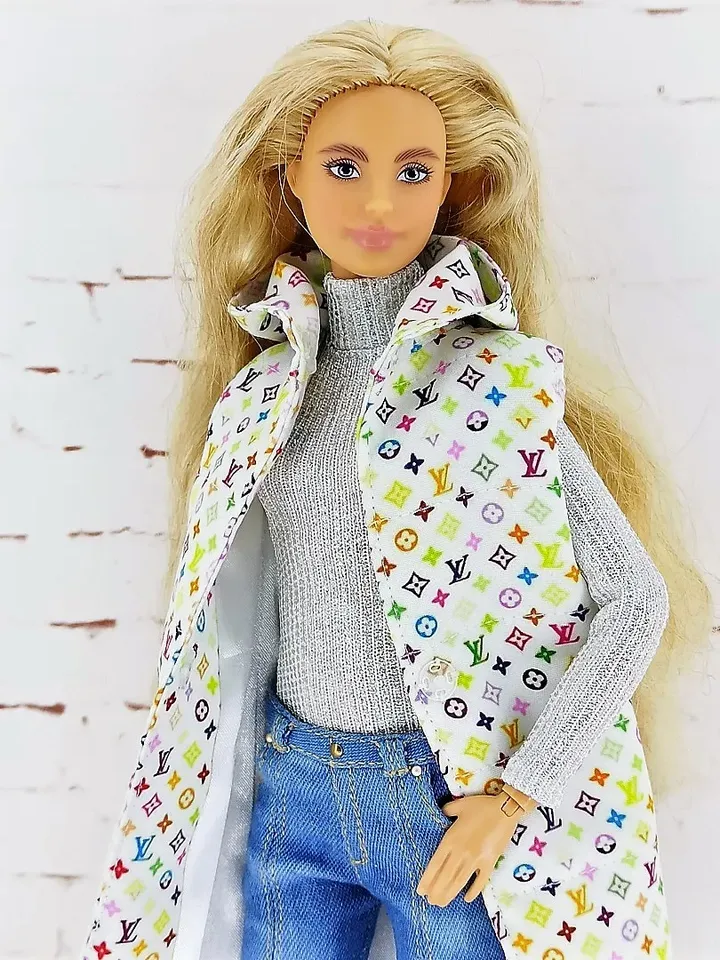 Long quilted vest with hood for Barbie, also for other dolls of similar size