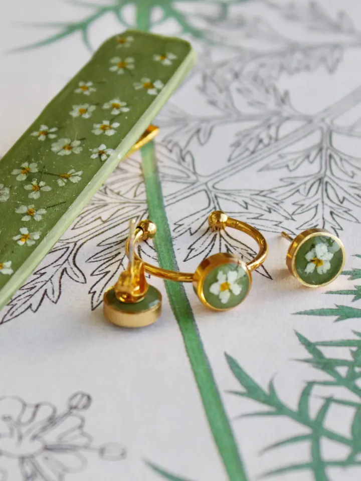 Green set jewelry Queen Anne's lace stud earrings Flower ring Floral hair clip