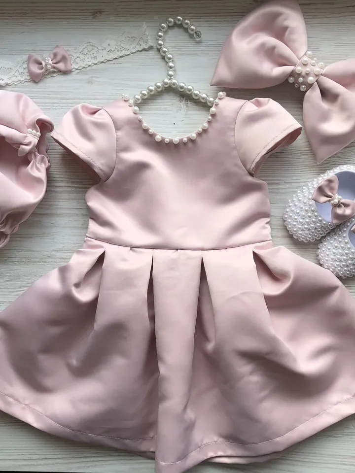 Blush pink dress with pearls, headband, panties and shoes for baby girl. First birthday outfit for girl. Baptism outfit for baby girl.