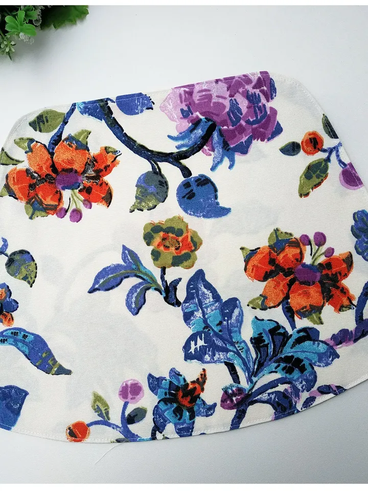Flower placemats set of 6, 4 or 2, placemats for round table, double sided placemat with water-repellent coating