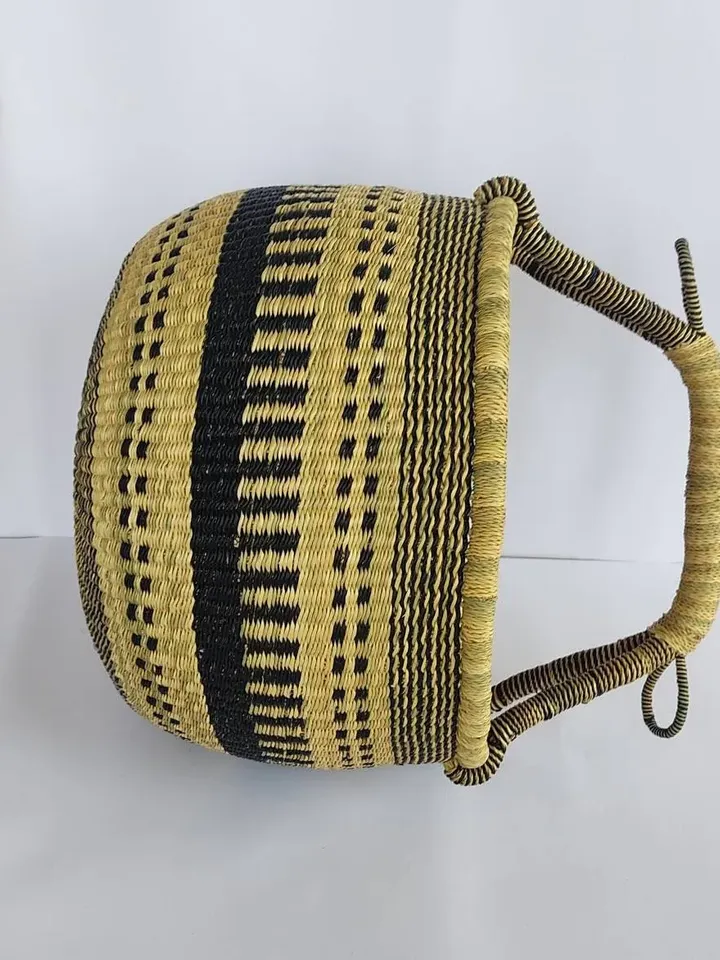Storage basket | African basket | Straw basket | Woven basket | Gift basket | African market basket| handmade basket| Market Basket| Basket