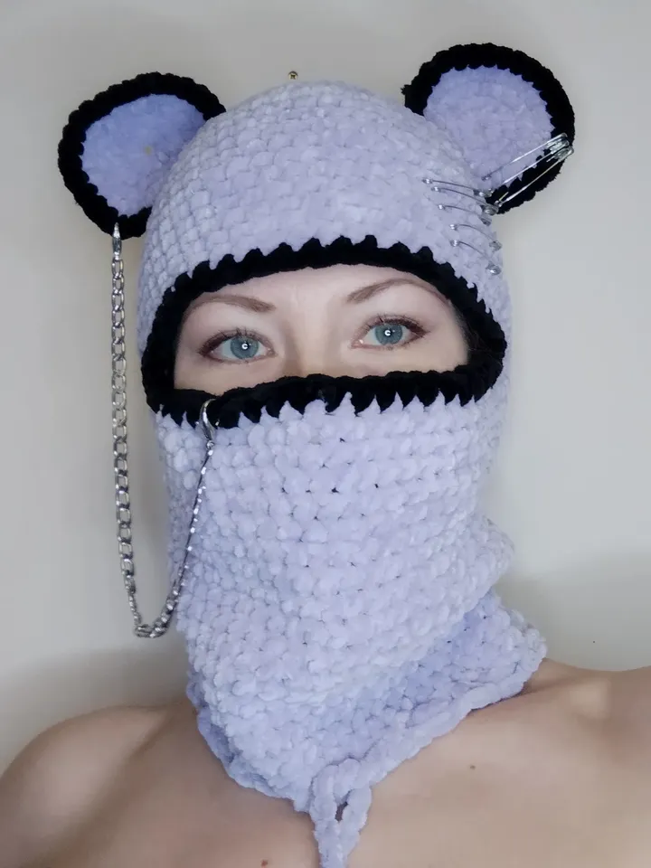 Pastel goth balaclava crochet Fluffy bear balaclava with chain Teens trendy balaclava Crazy bear balaclava hsnd knit