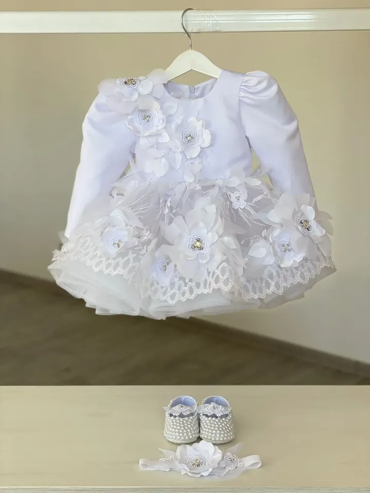 White dress with 3d flowers, rhinestones, sparkles, shoes with pearls and headband. First birthday outfit for girl. Dress, headband,panties