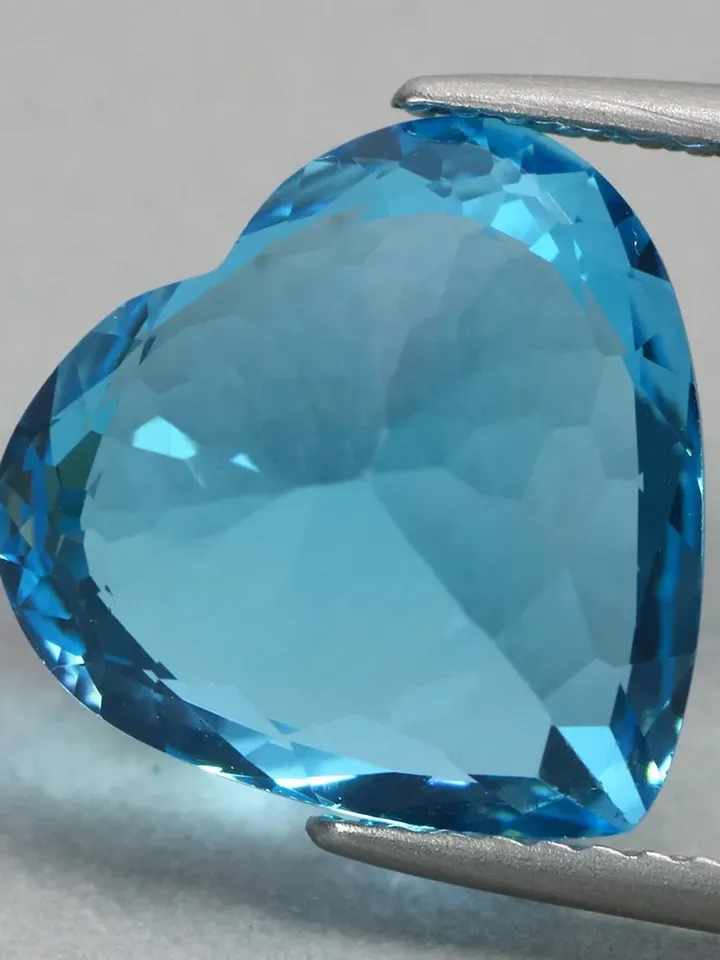 7.84 CT World Class VIP Quality 100% Natural Swiss Blue Topaz from Brazil