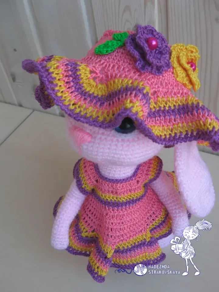 TUTORIAL: Outfit and Handbag for amigurumi (bunny, doll, bear) crochet pattern*