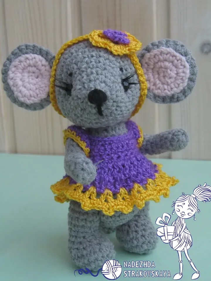 TUTORIAL: Little Mouse Lucy crochet pattern*