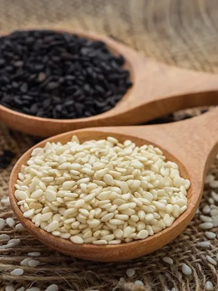 GGW Freshly Made Sesame Seed Oil, First Cold Pressed, All Natural, Amazing And Unique Taste, Non GMO, For Both Internal & External Use