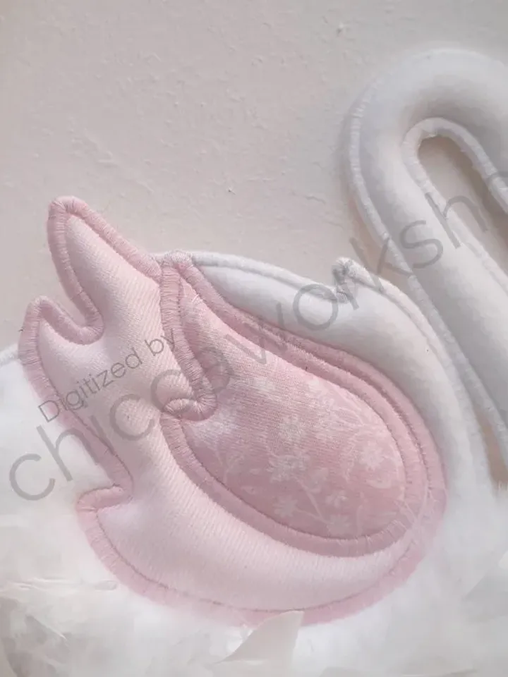 ITH Ghirlanda Cigno - Ricamo a macchina con tutorial