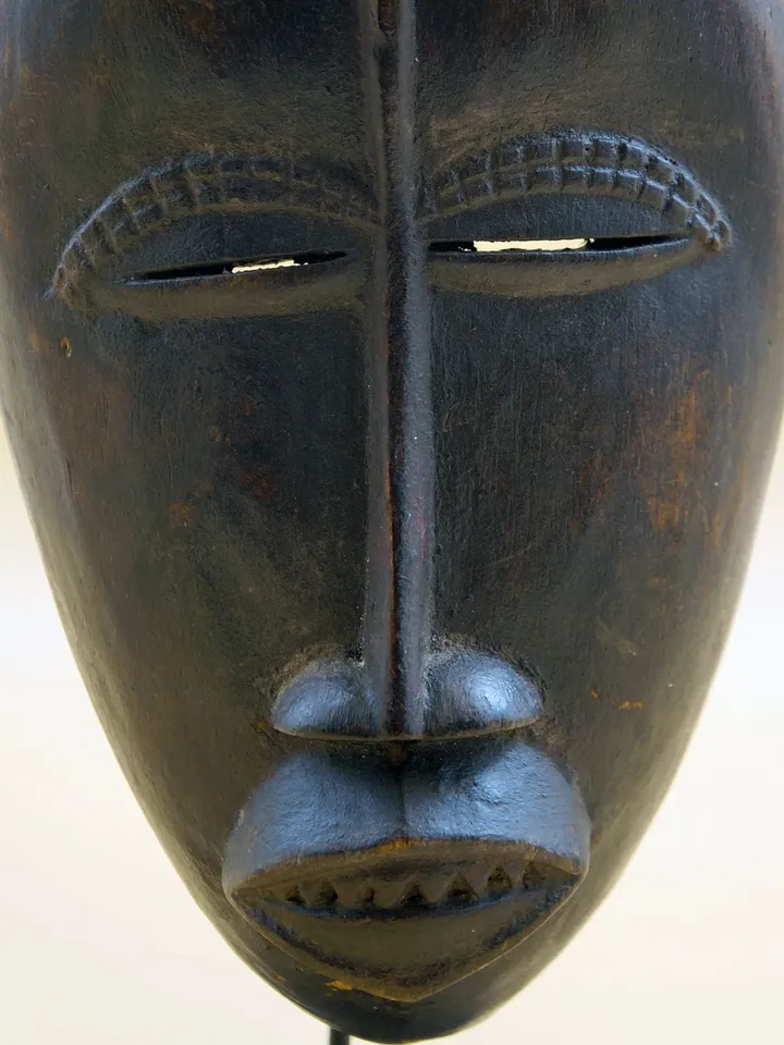 Ngbaka Vintage African Mask art