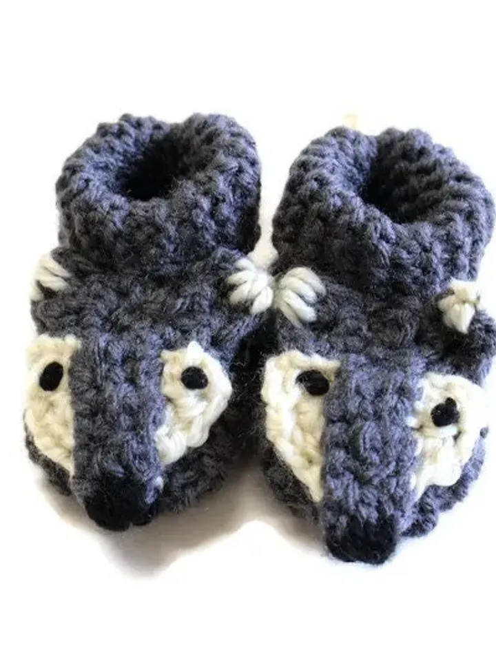 Knit Gray Fox Baby Shoes with Faces and Tail, Great Stocking Stuffers for Baby's First Christmas, Baby Socks, Woodland Baby Shower Gift Idea