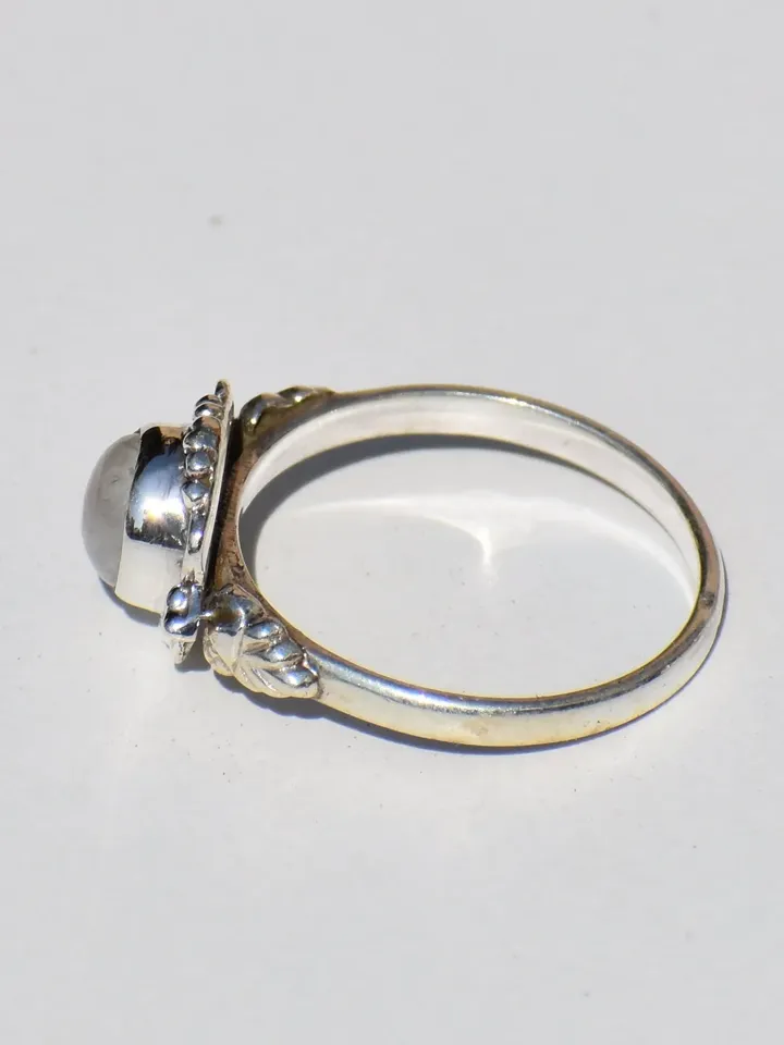 Moonstone Ring, Sterling Silver Ring, Round Gemstone, Statement Ring, Handmade Ring, Anniversary Ring, Precious Ring, Promise Ring, Gift Her