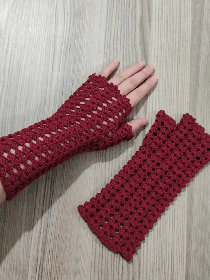 Burgundy knit crochet fingerless Gloves. Crochet Fingerless Gloves, Arm Warmers Womens, Texting Gloves, Outlander Gloves, Gift Her