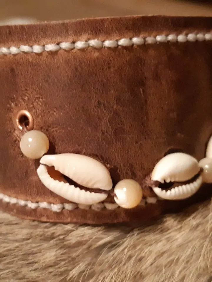 Handmade leather bracelet, brown
