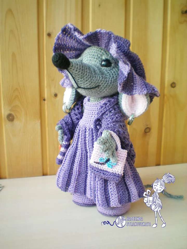 Tutorial: Mommy Mouse crochet pattern*