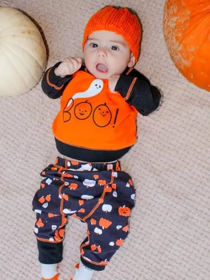 Knit Yarn Pumpkin Hat, Toddler Winter Hats, Crochet Hat, Vegetable Hat, Halloween Hat, Beanie Caps, Thanksgiving Hats, Fall Hat, Gift Ideas