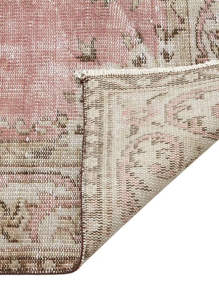 Wool Turkish Rug, Handmade Turkish Rug, Vintage Handmade Carpet, 135 x 230 .cm