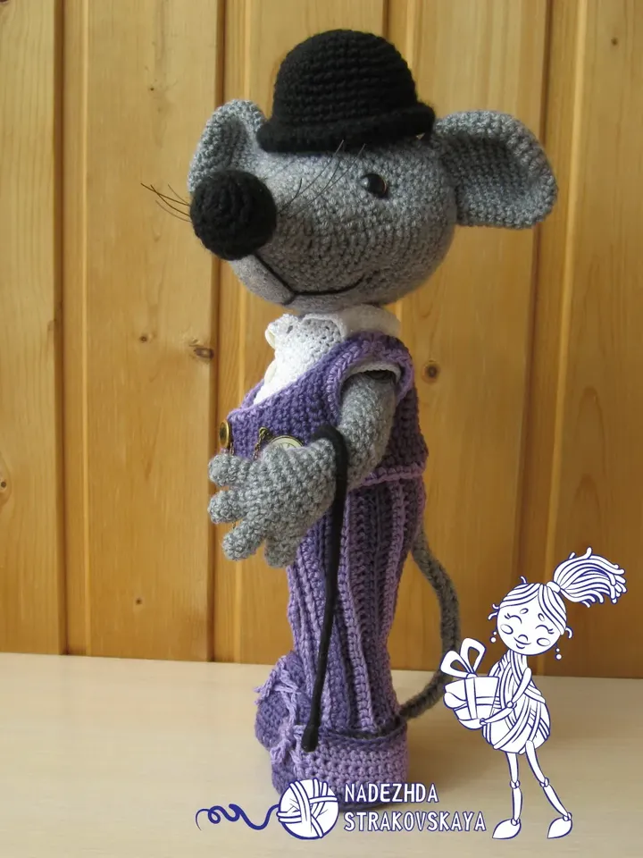 PATTERN: Daddy Mouse - tattered ear crochet pattern*