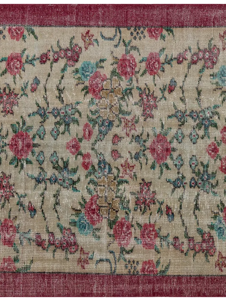 Add a Touch of Elegance to Your Home with this Red Turkish Bohemian Kilim Rug