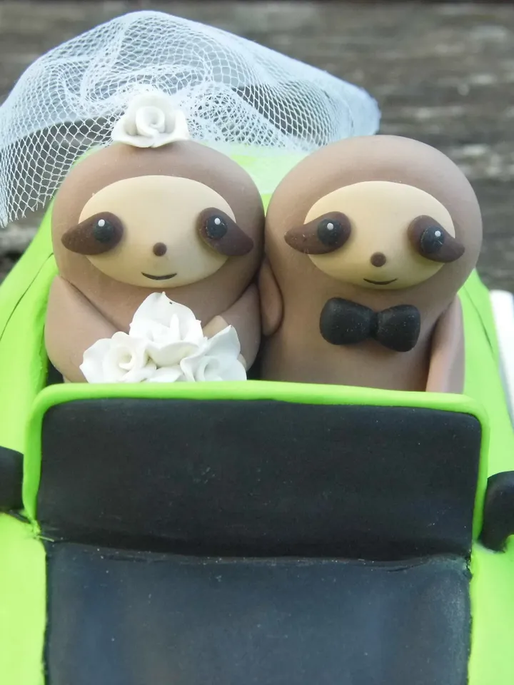 Car Cake Topper, Bride and Groom Cake Topper, Car Figurine, Bride Cake Figure, Groom Cake Figure, Couple Cake Topper, Custom Gift for Couple