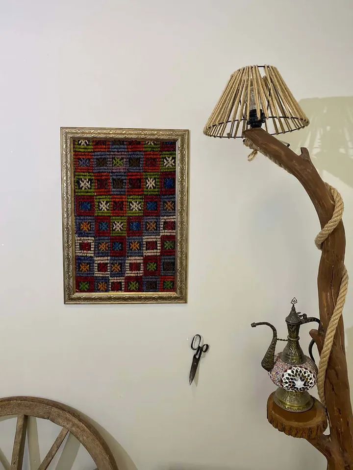 Hand-Woven Vintage Kilim Wall Hangings - Unique Home Decor - 50x70 cm - Boho Chic Woolen Art