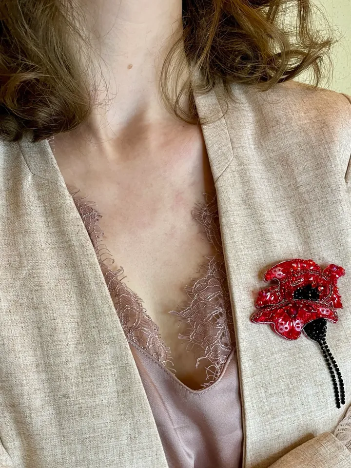 Poppy Brooch in Red and Black Colors, Handmade Embroidered Accessory, Flower Pin, Flower Brooch, Red Brooch