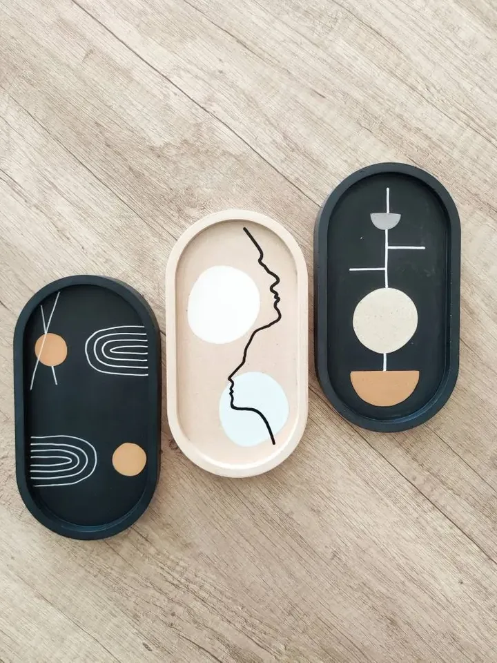 Black decorative tray with abstract painting / trinket dish