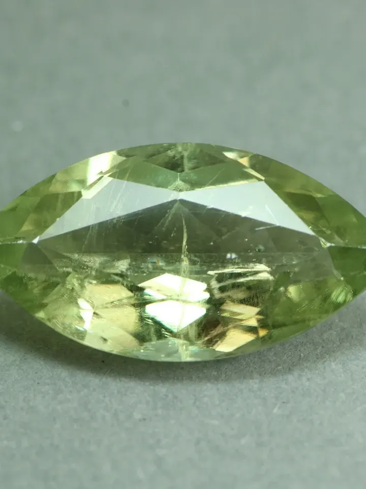 2.55 CT Top Most Extremely Rare Unheated 100% Natural Color Change Diaspore