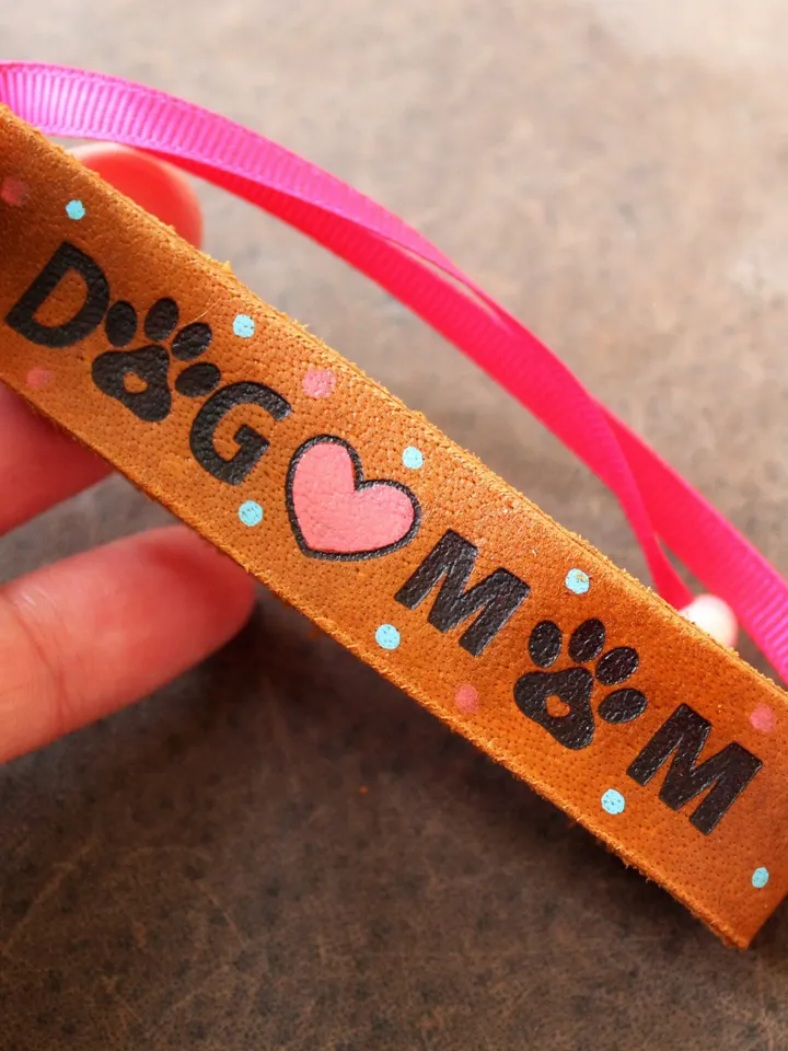 Dog Mom Keychain, Personalized, Hand Painted Long Leather Keyring, Dog Lover/Dog Owner Gift, Gift for Dog Mom, Bag Charm, Dog Memorial
