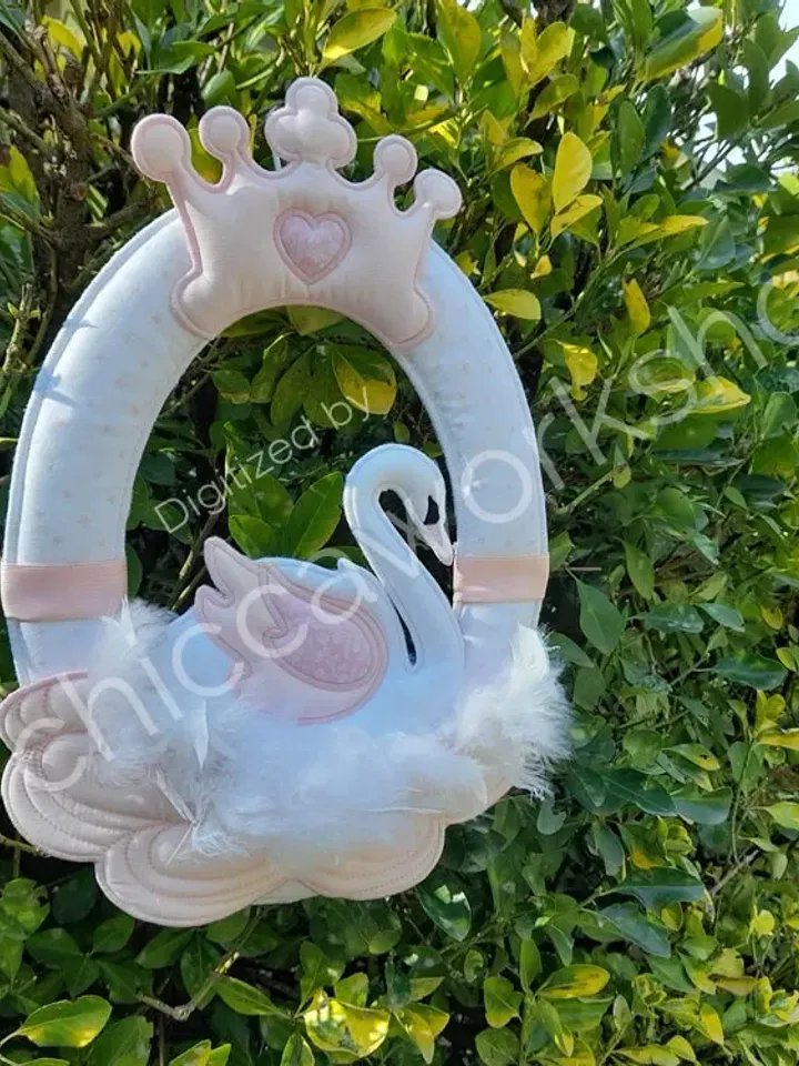 ITH Ghirlanda Cigno - Ricamo a macchina con tutorial