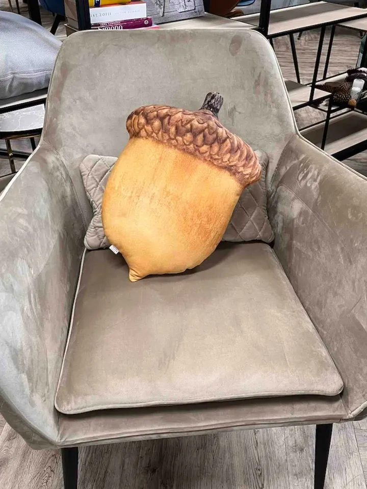 Acorn pillow / autumn pillow / fall cushion / farmhouse decor / thanksgiving decoration / woodland decor / forest acorn